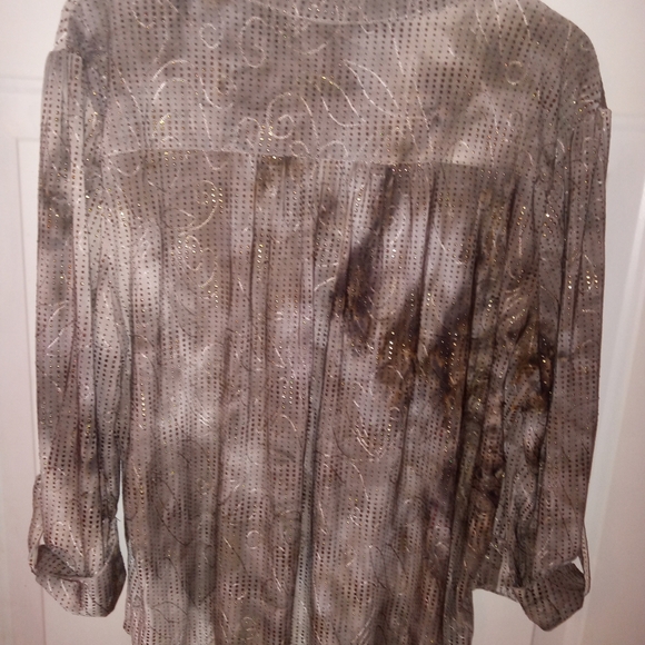3/$10 New Directions Petite Top PXL V Neck Popover Studded Roll tab  blouse - Picture 7 of 7